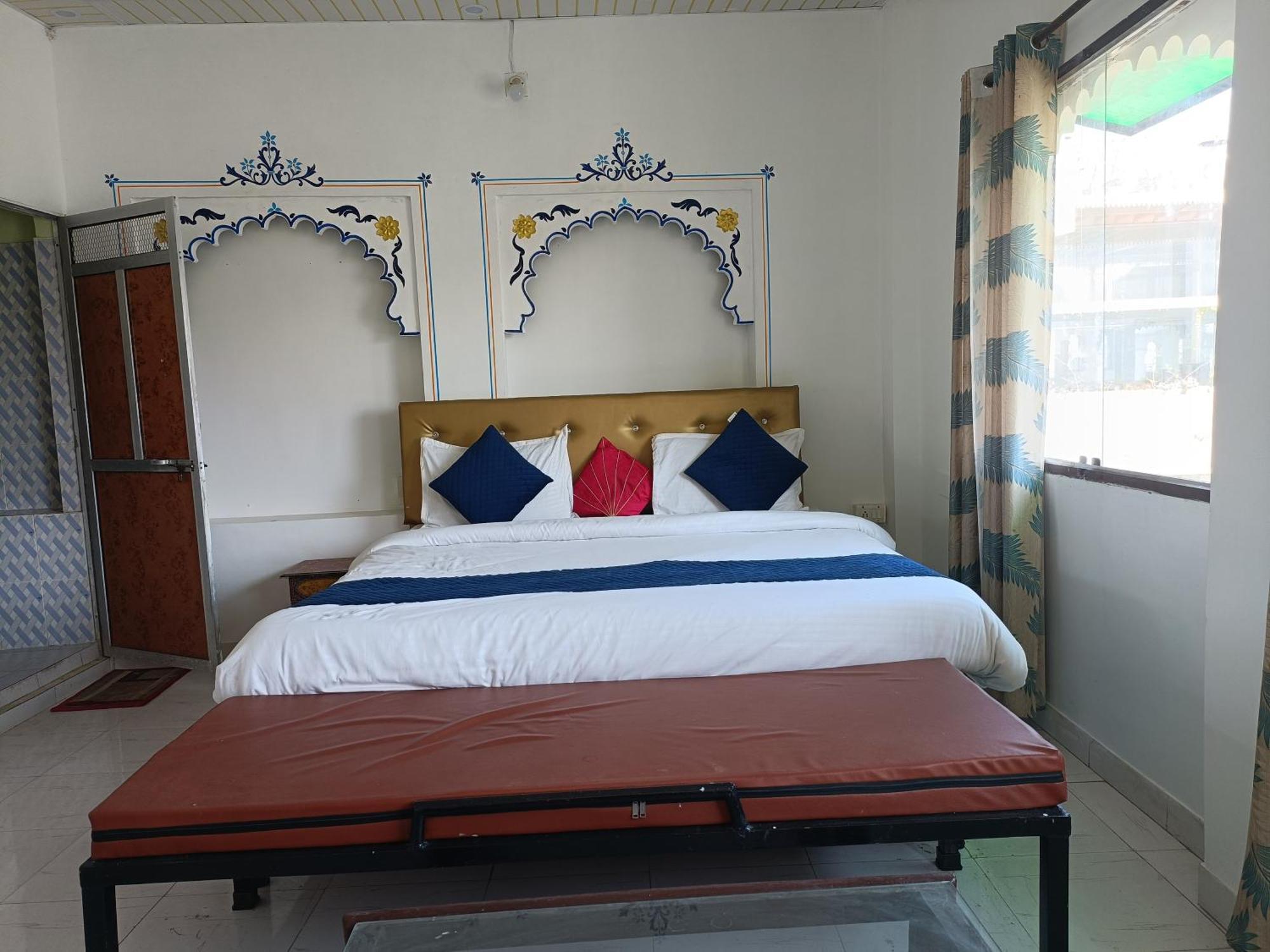 The Hostel Crown Udaipur Room photo